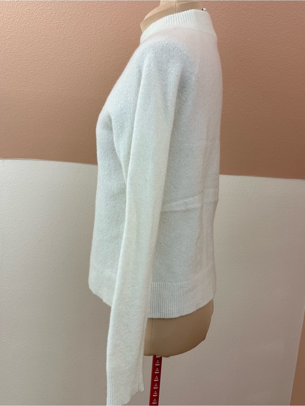 Athleta Hawthorn Crew Sweater Womens XXS Merino Wool Blend Color Dove Fuzzy - Picture 4 of 15